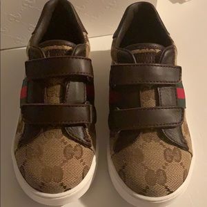 Gucci GG supreme baby sneakers